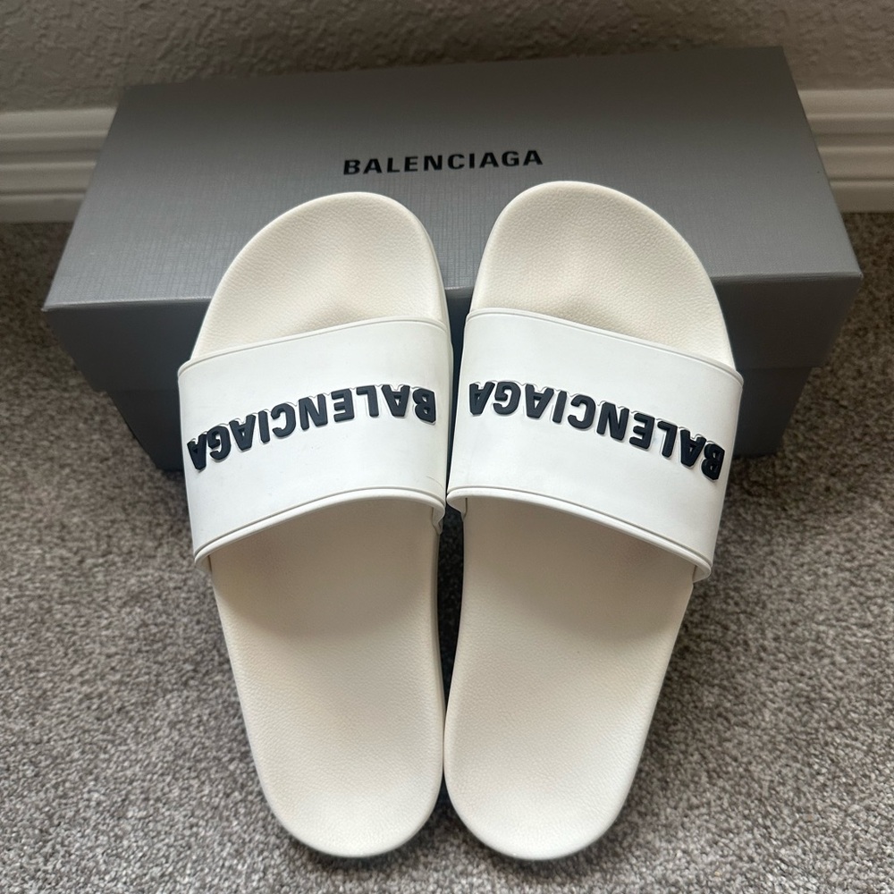 Balenciaga slides size 9